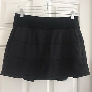 Lulu Lemon 6 Tall, black skort